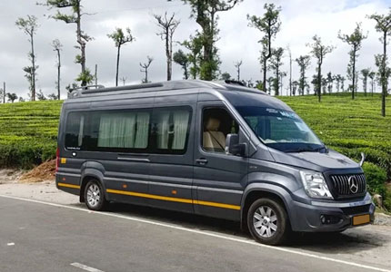 12 Seater Urbania Traveller